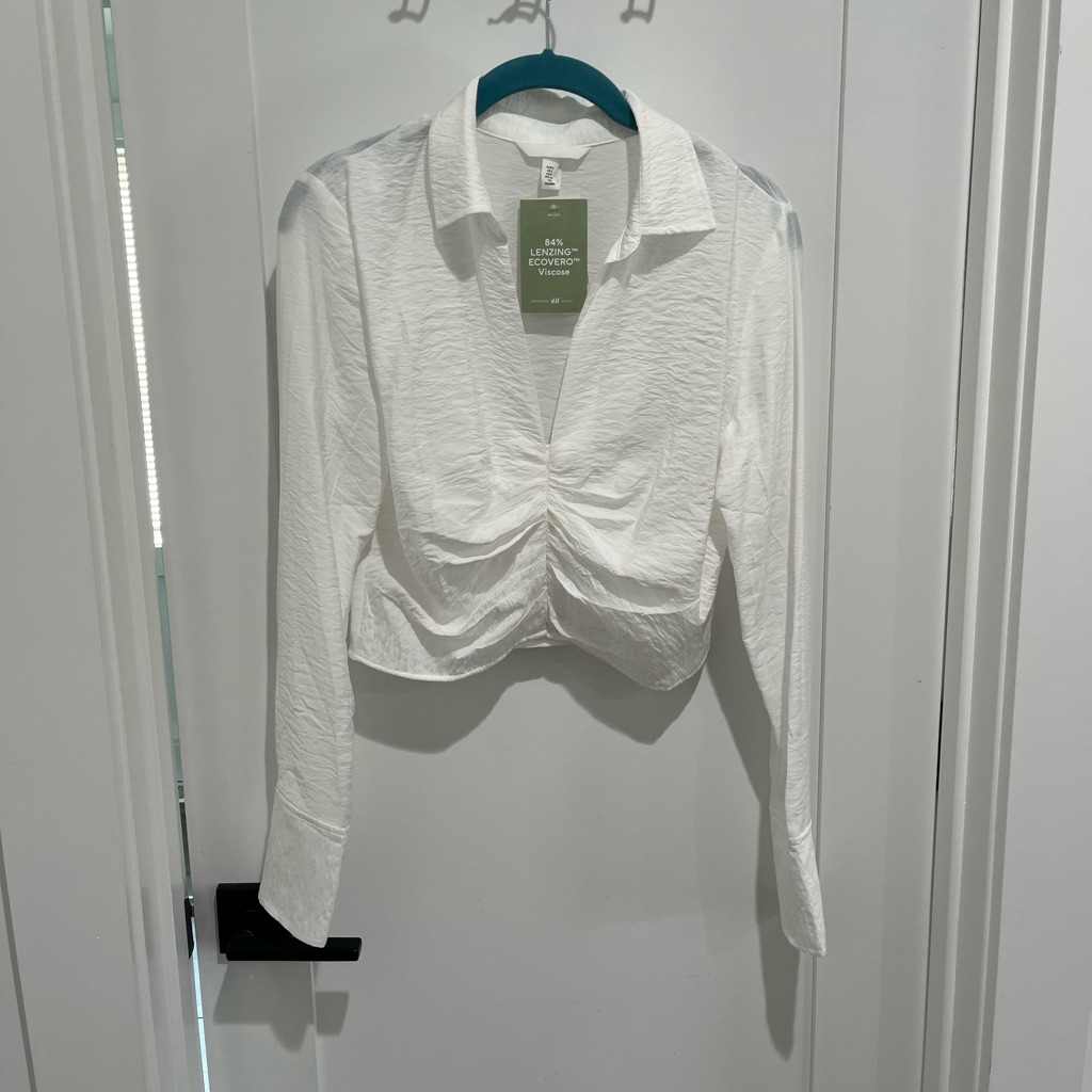 H&M Cropped White Button Down